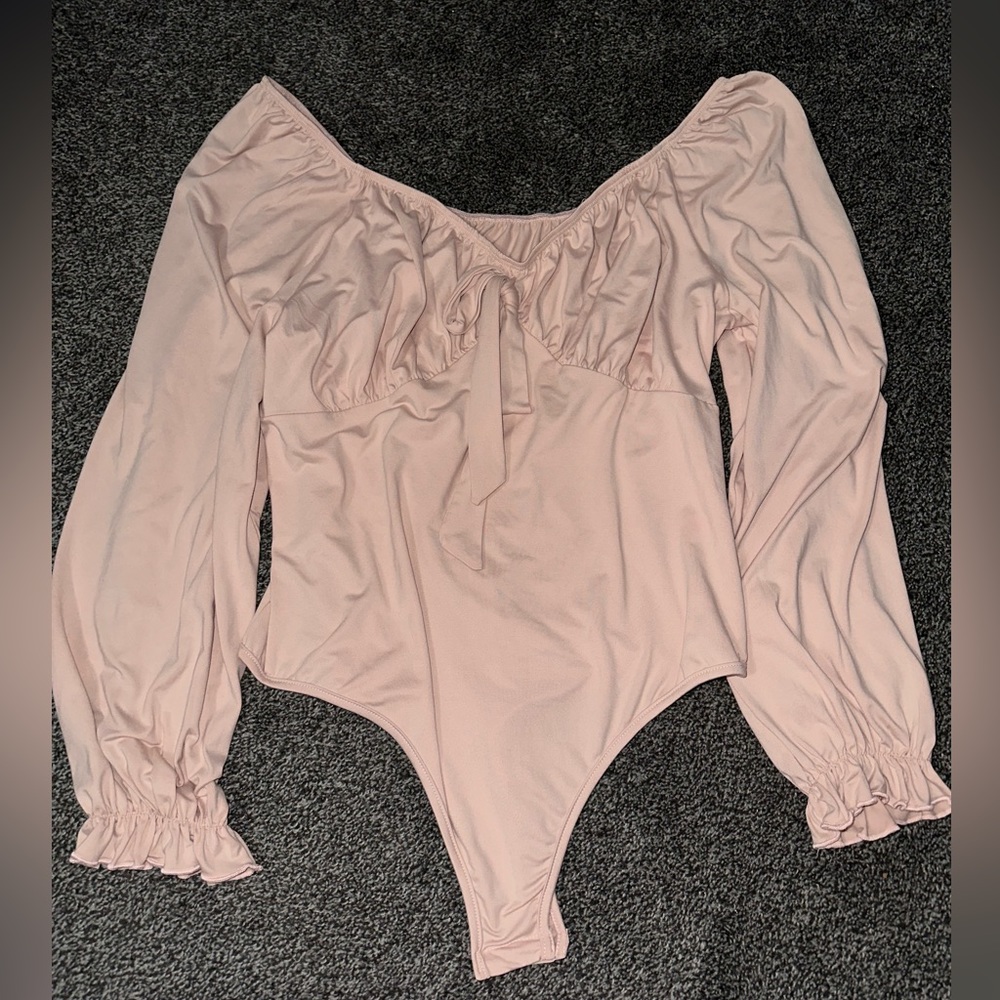 SHEIN Plus Knot Front Sweetheart Neck Bodvsuit